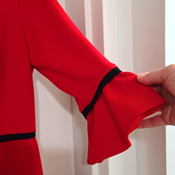 Dress - Picture 2 of 4